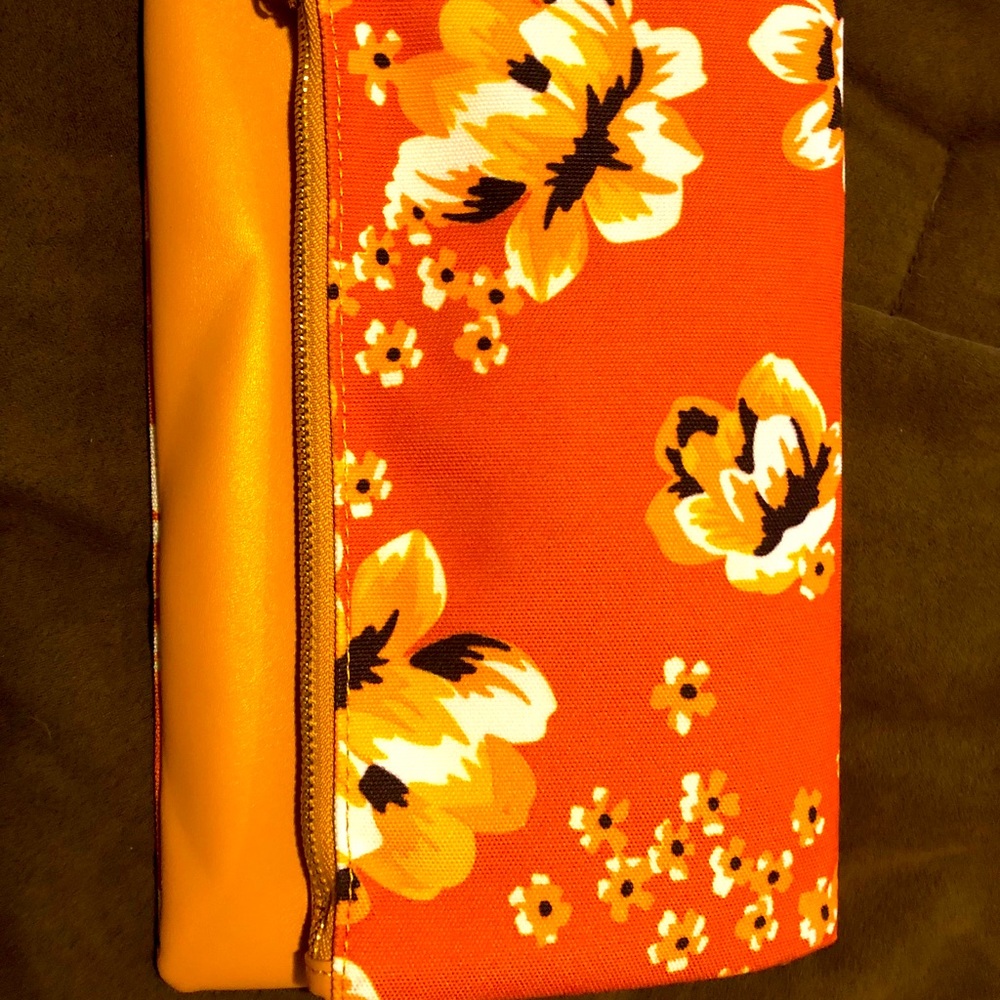 Rachel pally reversible clutch